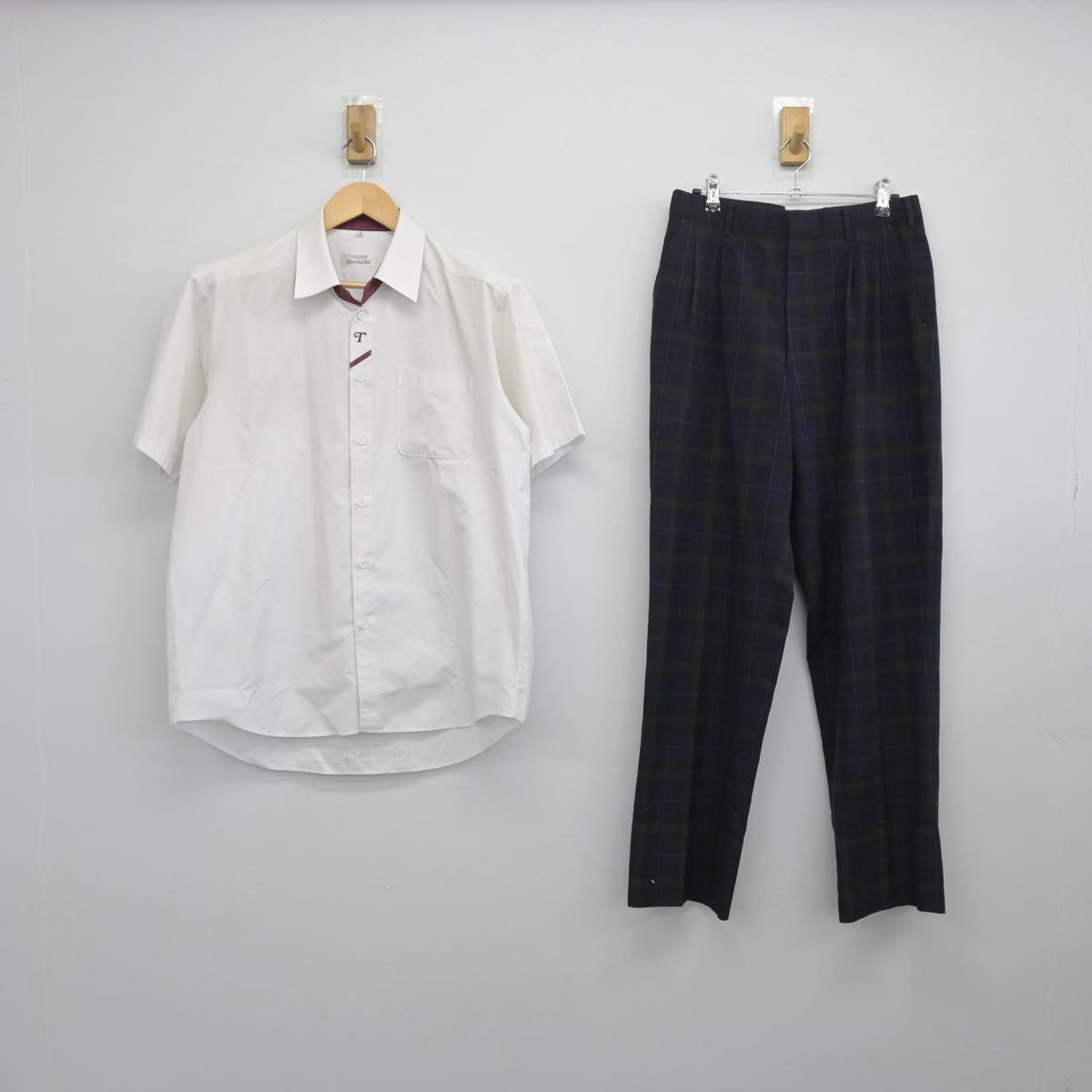 【中古】大分県 鶴崎工業高等学校 男子制服 2点（シャツ・ズボン）sf028428