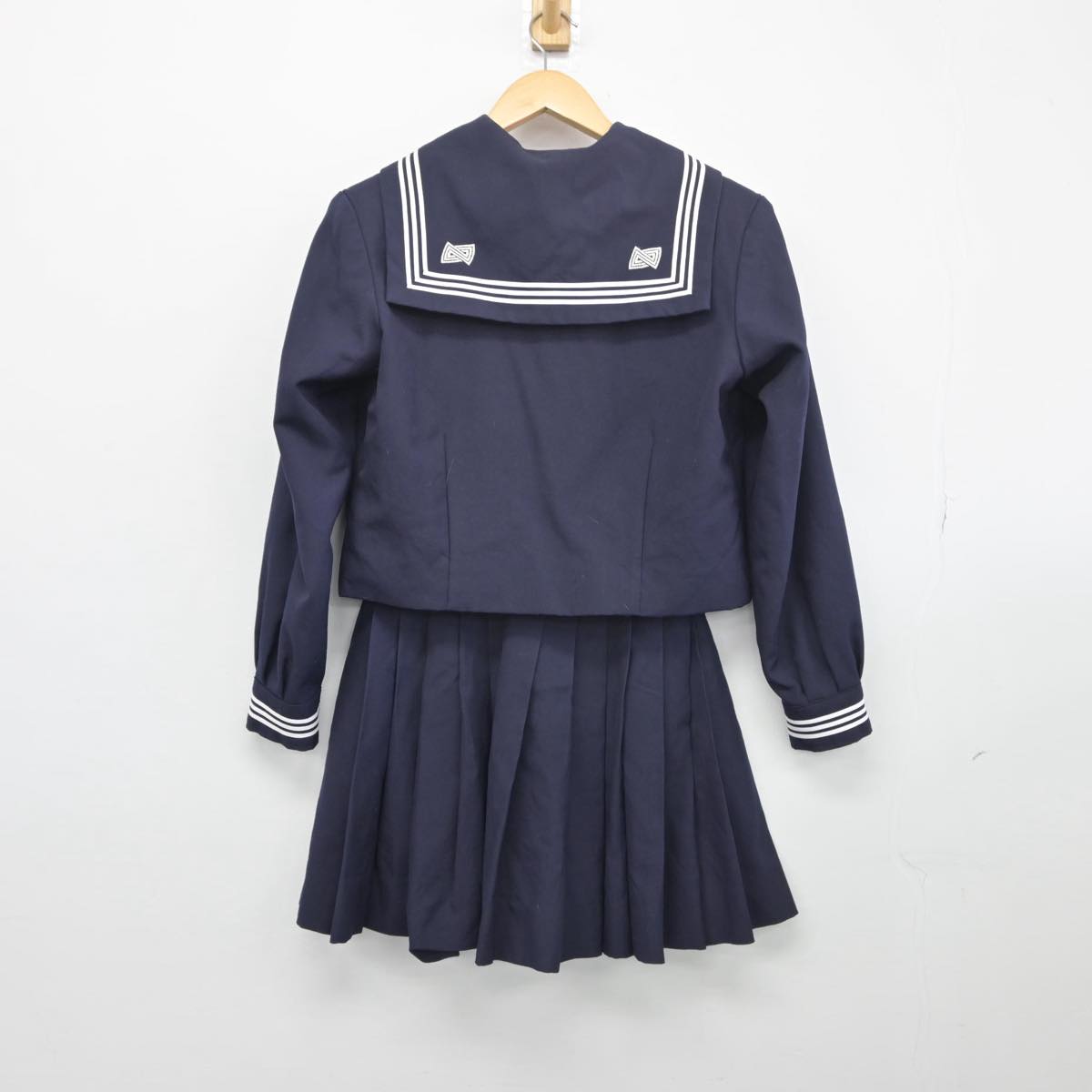 【中古】埼玉県 立川越西高等学校 女子制服 3点（セーラー服・スカート）sf028434