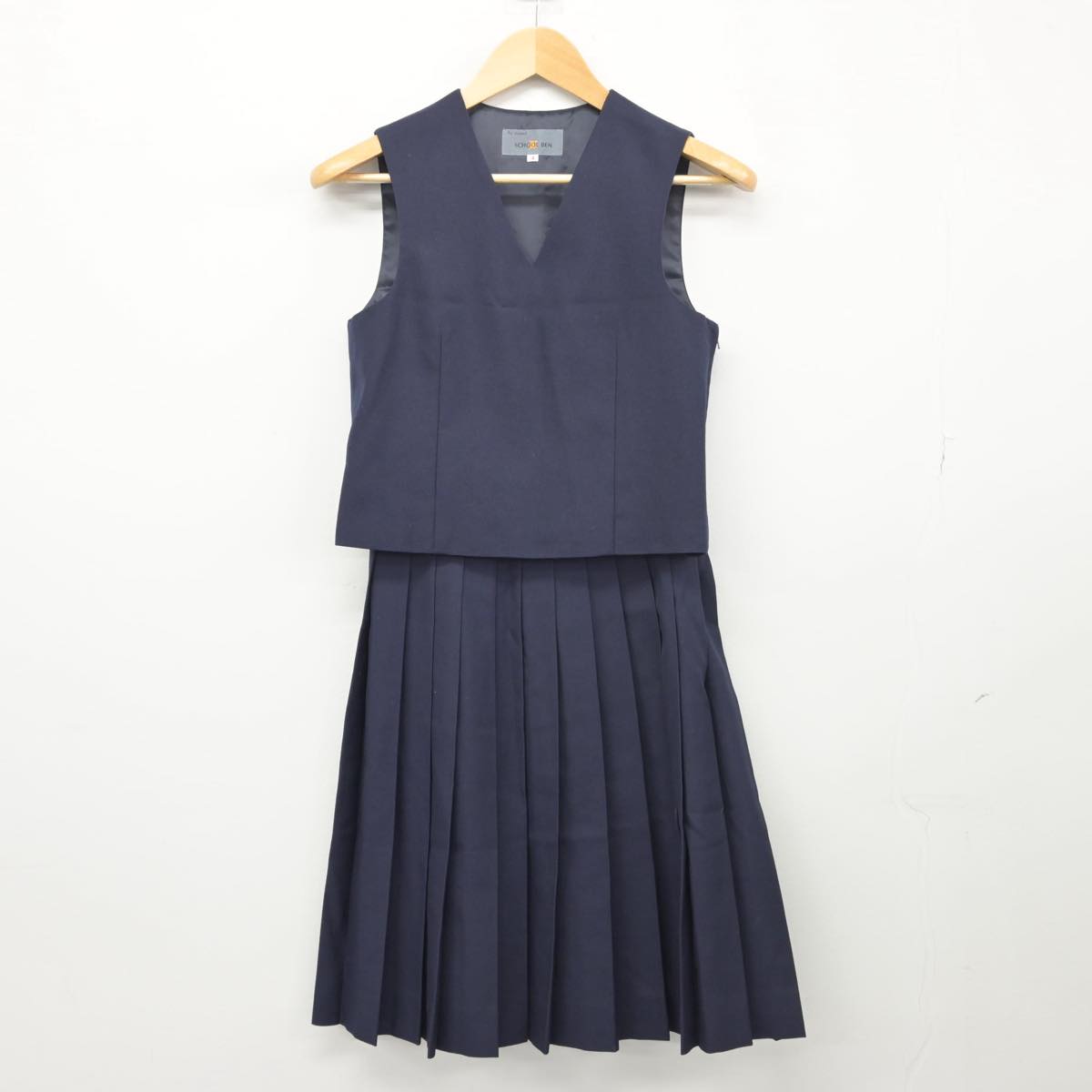 【中古】埼玉県 朝霞市立第三中学 女子制服 3点（ブレザー・ベスト・スカート）sf028453