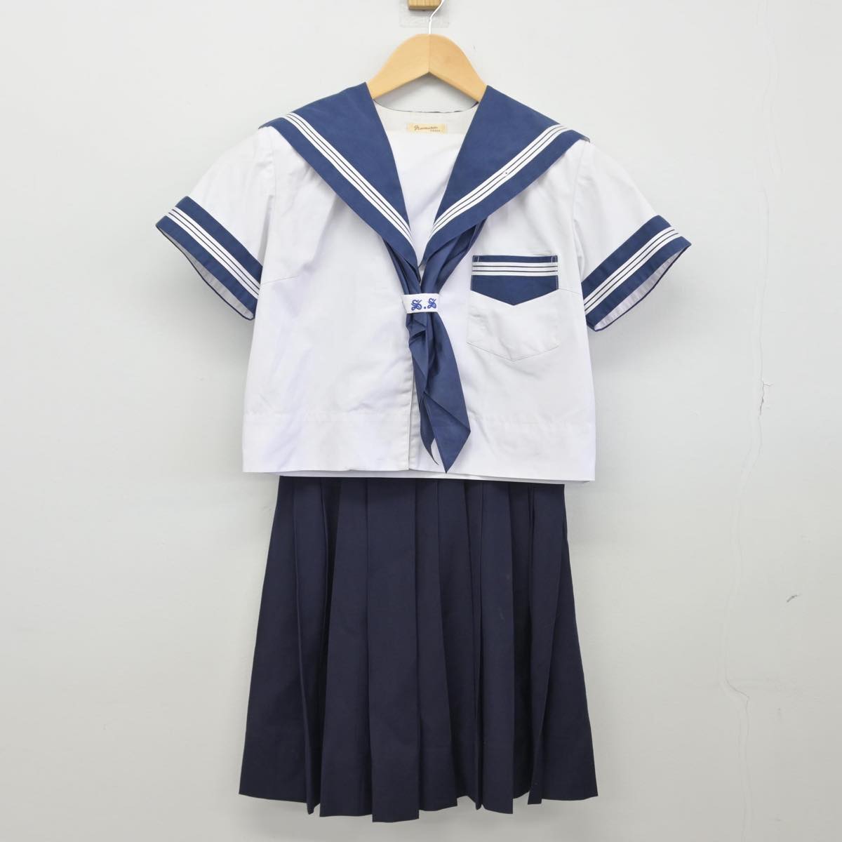 【中古】大阪府 大阪成蹊女子高等学校 女子制服 4点（セーラー服・スカート）sf028488