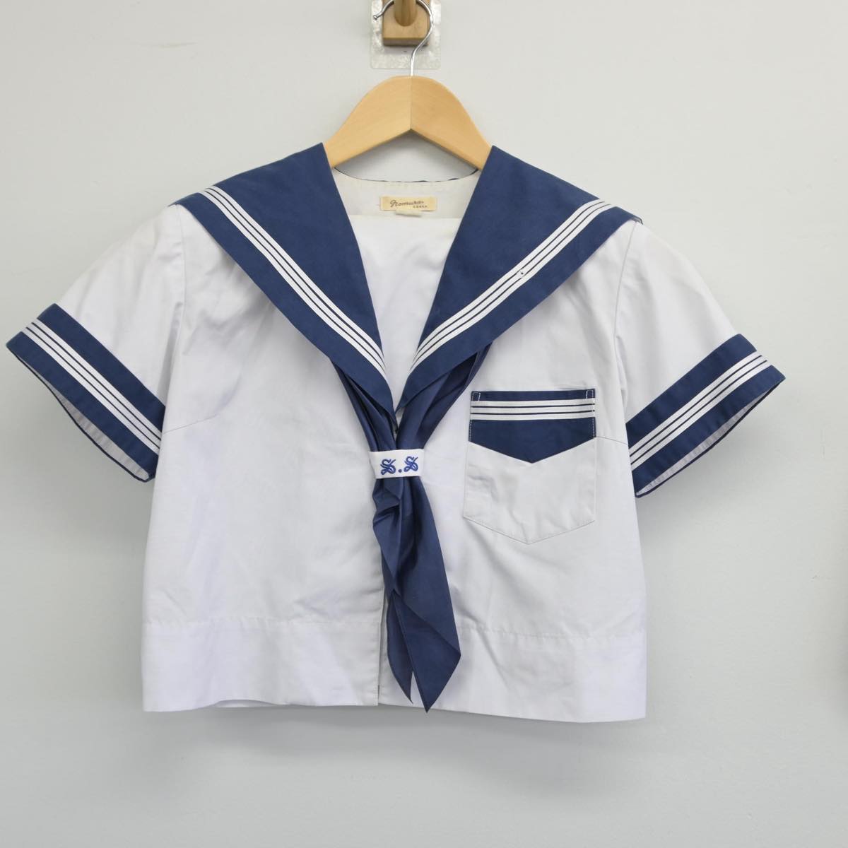 【中古】大阪府 大阪成蹊女子高等学校 女子制服 4点（セーラー服・スカート）sf028488