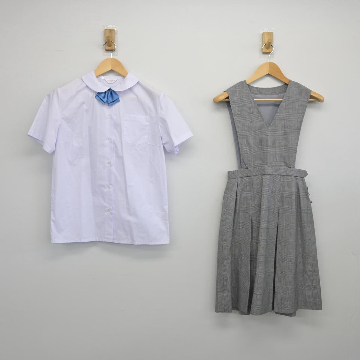 【中古】埼玉県 所沢市立山口中学校 女子制服 3点（ジャンパースカート・シャツ）sf028490