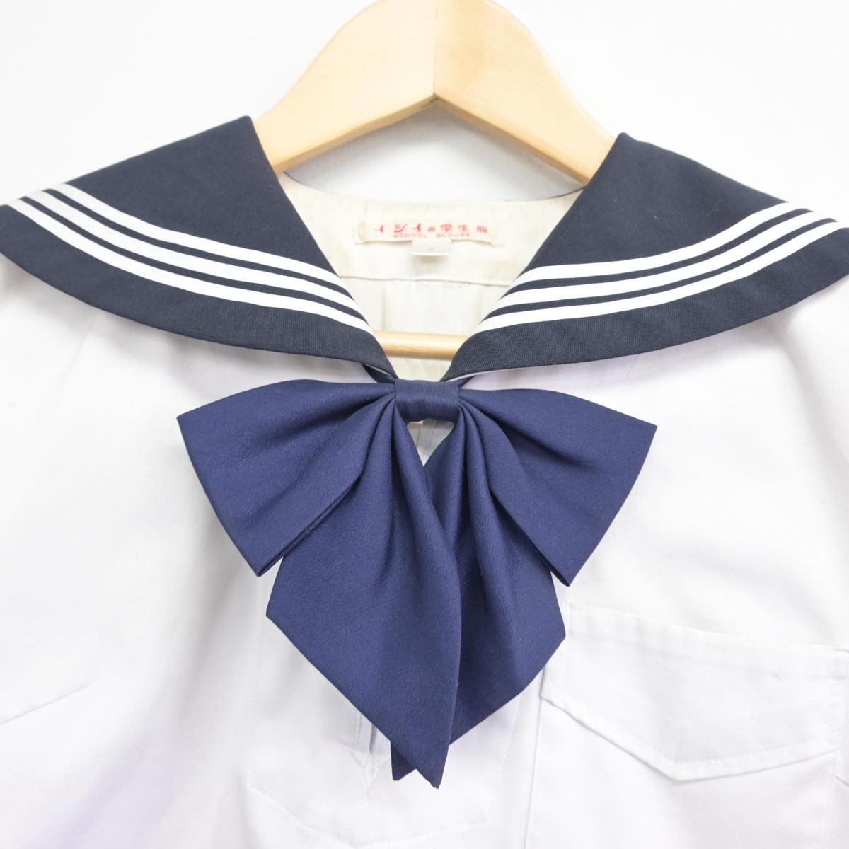 【中古】福岡県 精華女子高等学校 女子制服 3点（セーラー服・ジャンパースカート）sf028501