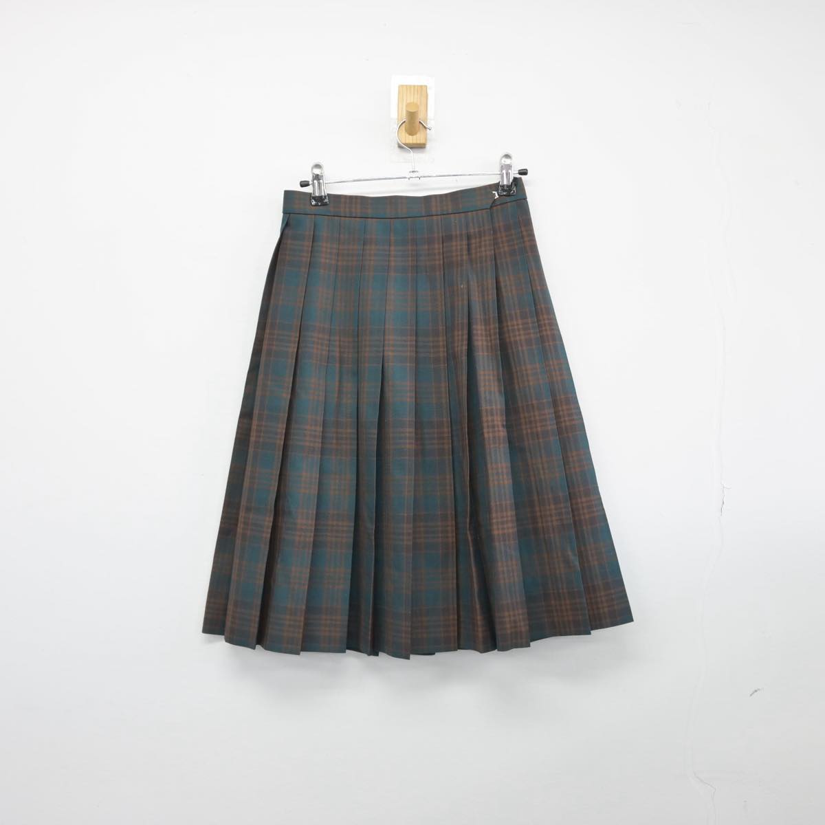 【中古】千葉県 国府台女子学院高等部 女子制服 4点（ニットベスト・シャツ・スカート）sf028517