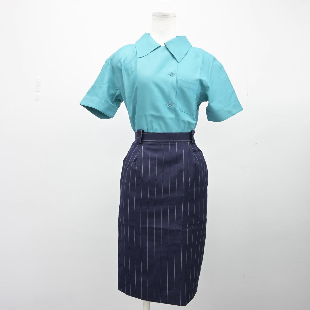 【中古】 全日本空輸株式会社 女子制服 3点（シャツ・シャツ・スカート）sf028536