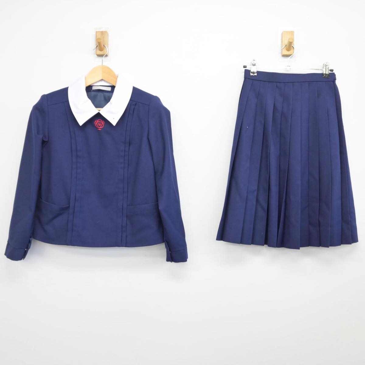 【中古】奈良県 育英西中学校 女子制服 3点（ブレザー・スカート）sf028552