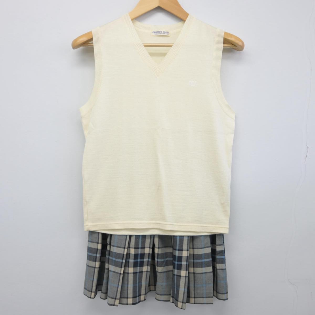 【中古】愛媛県 旧松山城南高等学校 女子制服 2点（ニットベスト・スカート）sf028666