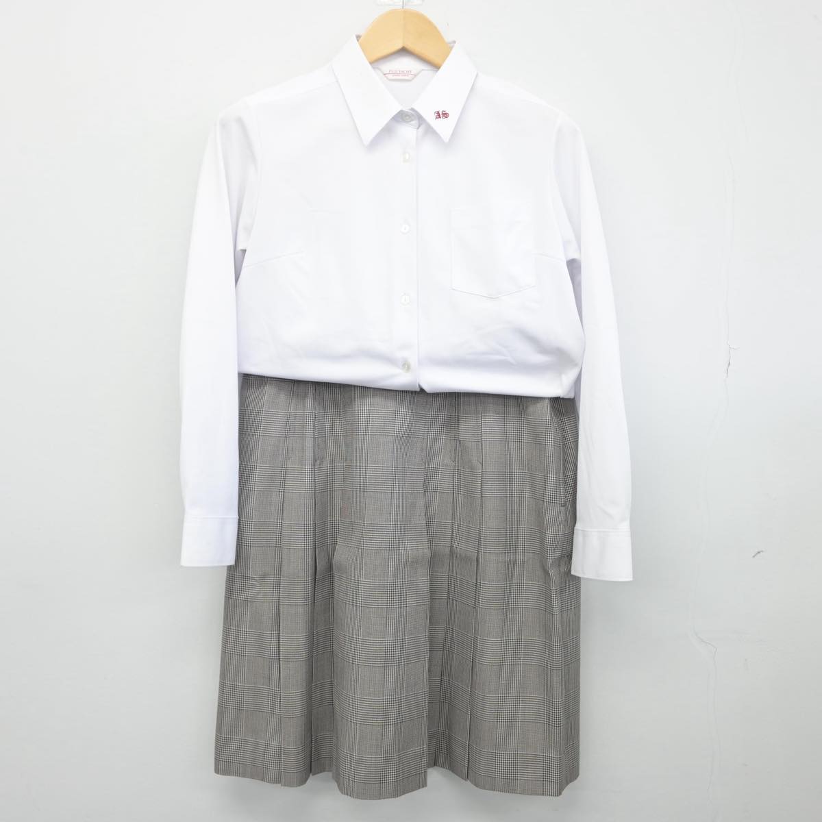 【中古】福島県 安積第二中学校 女子制服 4点（シャツ・スカート）sf028672