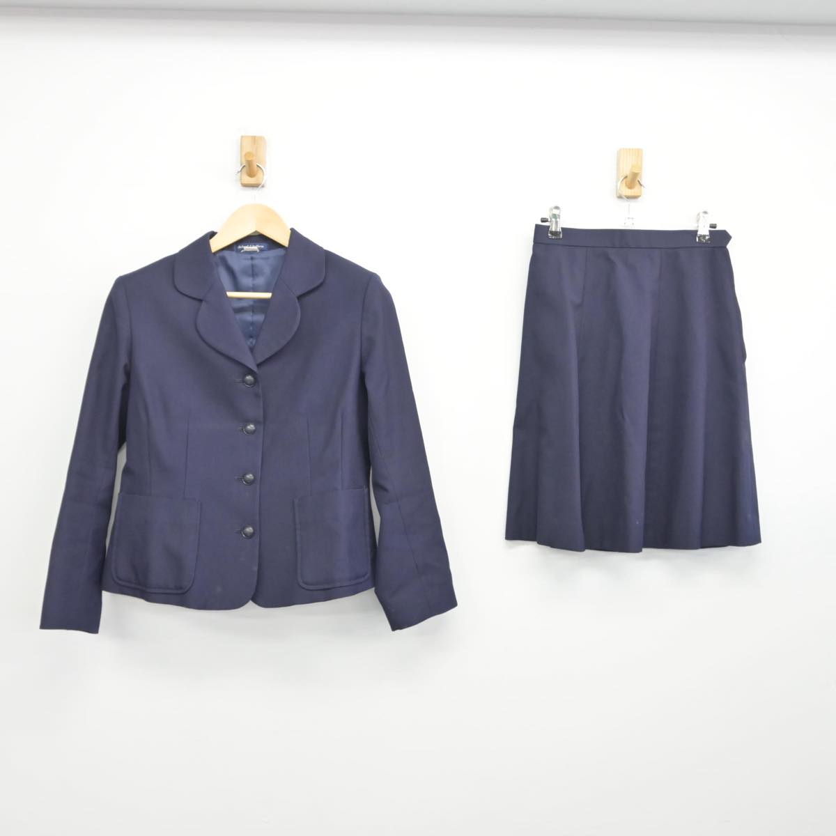 【中古】群馬県 高崎女子高等学校 女子制服 2点（ブレザー・スカート）sf028756