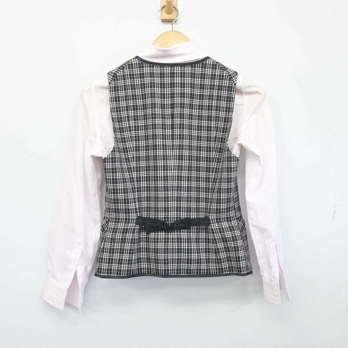 【中古】 事務服 女子制服 3点（ベスト・シャツ・スカート）sf028778