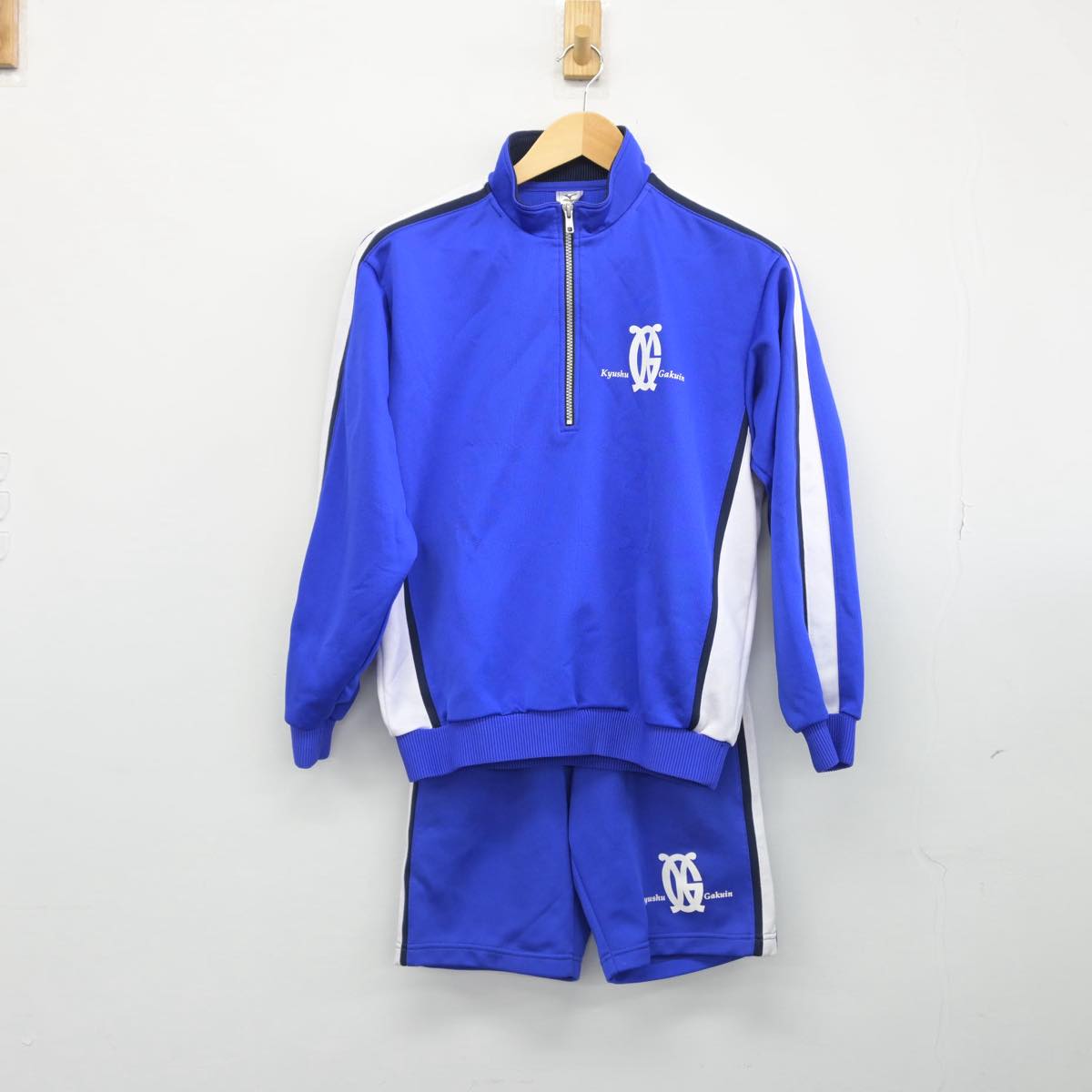 【中古】熊本県 九州学院中学校 男子制服 2点（ジャージ 上・体操服 下）sf028820