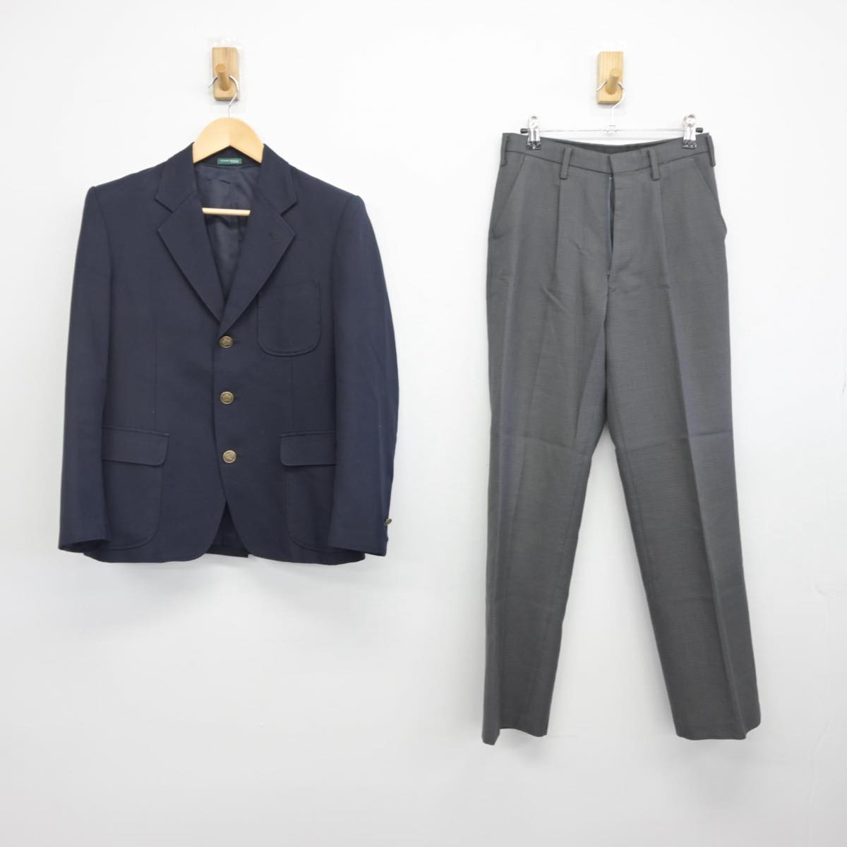 【中古】神奈川県 野川中学校 男子制服 2点（ブレザー・ズボン）sf028857