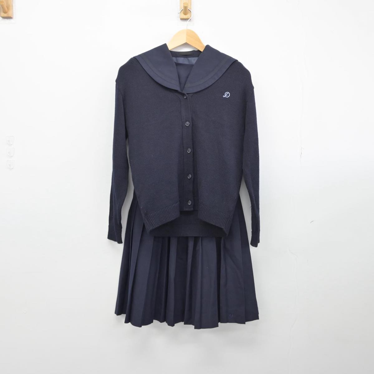 【中古】北海道 北海道伊達高等学校 女子制服 4点（ニット・セーラー服・スカート）sf028896