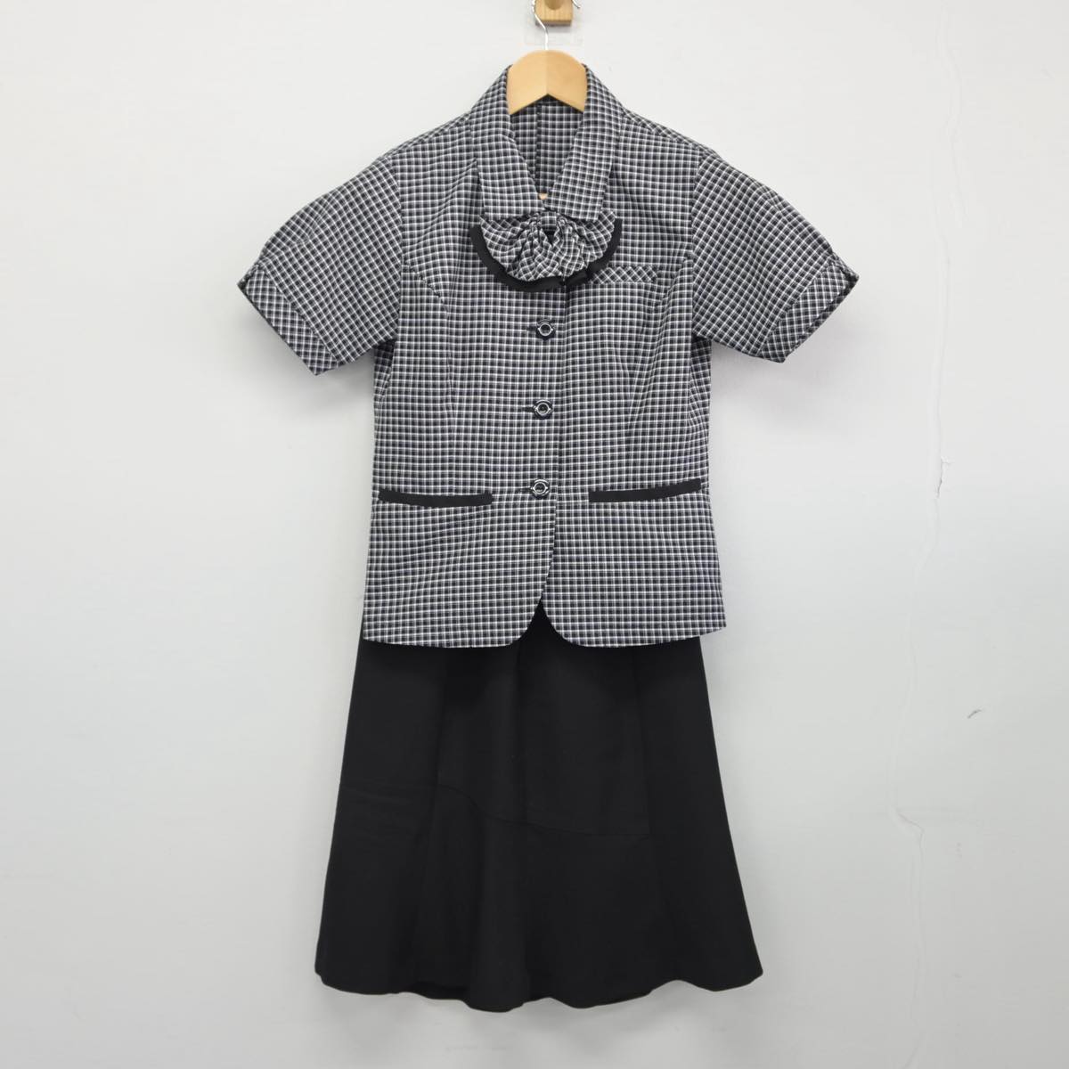 【中古】 事務服 女子制服 5点（シャツ・スカート）sf028913