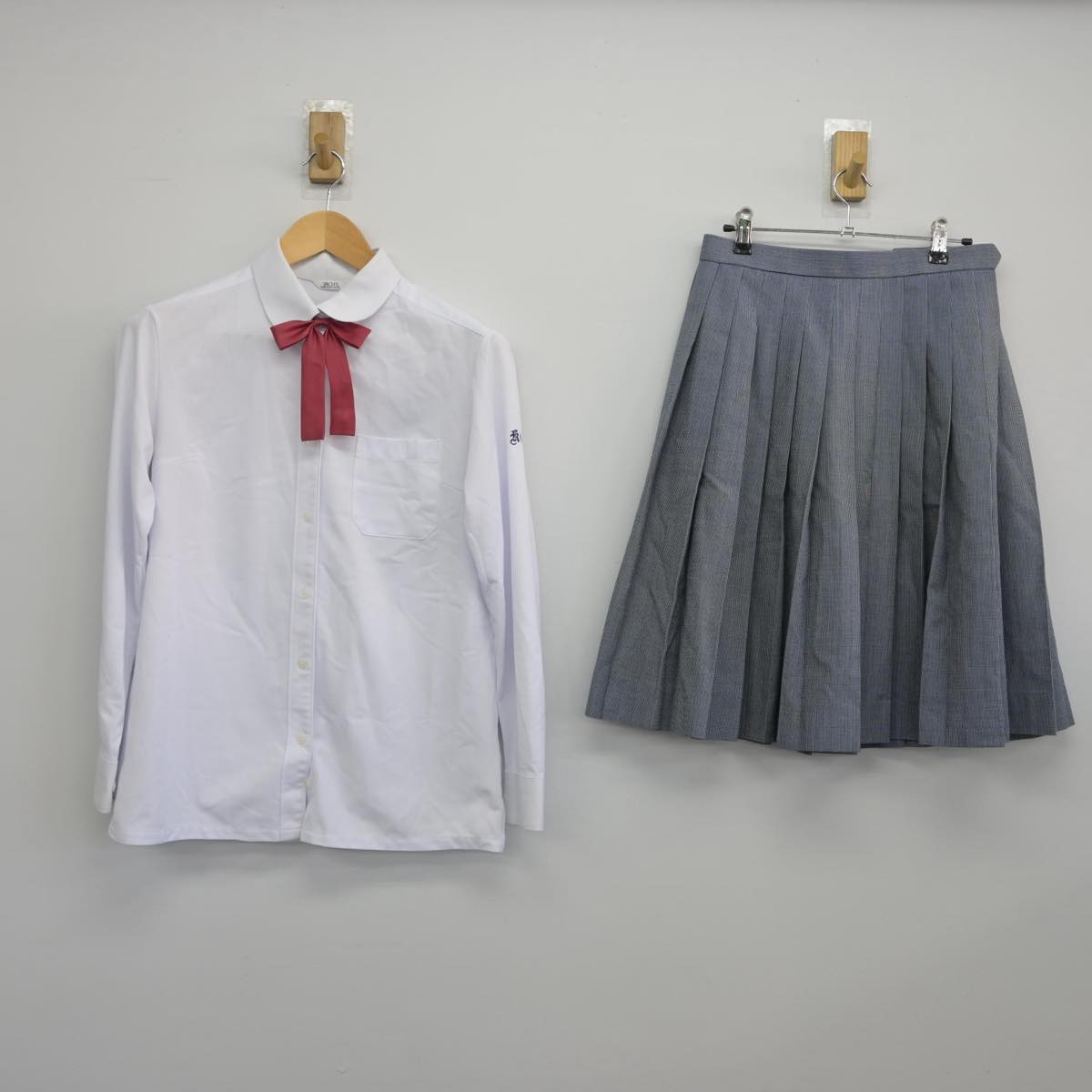 【中古】沖縄県 興南中学校・高等学校 女子制服 5点（ブレザー・ベスト・シャツ・スカート）sf028915