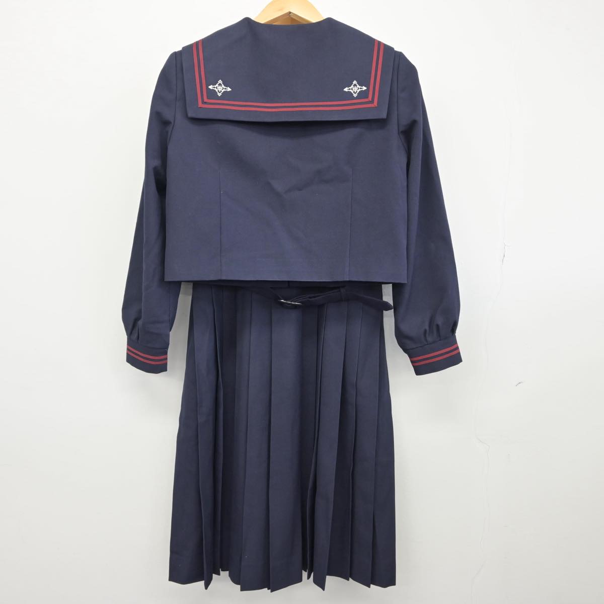 中古制服】千葉県 東深井中学校 女子制服 3点（セーラー服・ジャンパー 