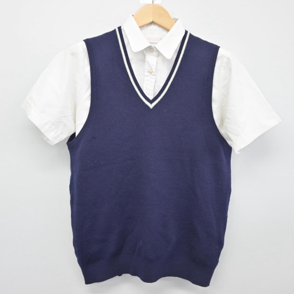 【中古】静岡県 沼津学園 飛龍高等学校 女子制服 5点（シャツ・ニットベスト）sf028934