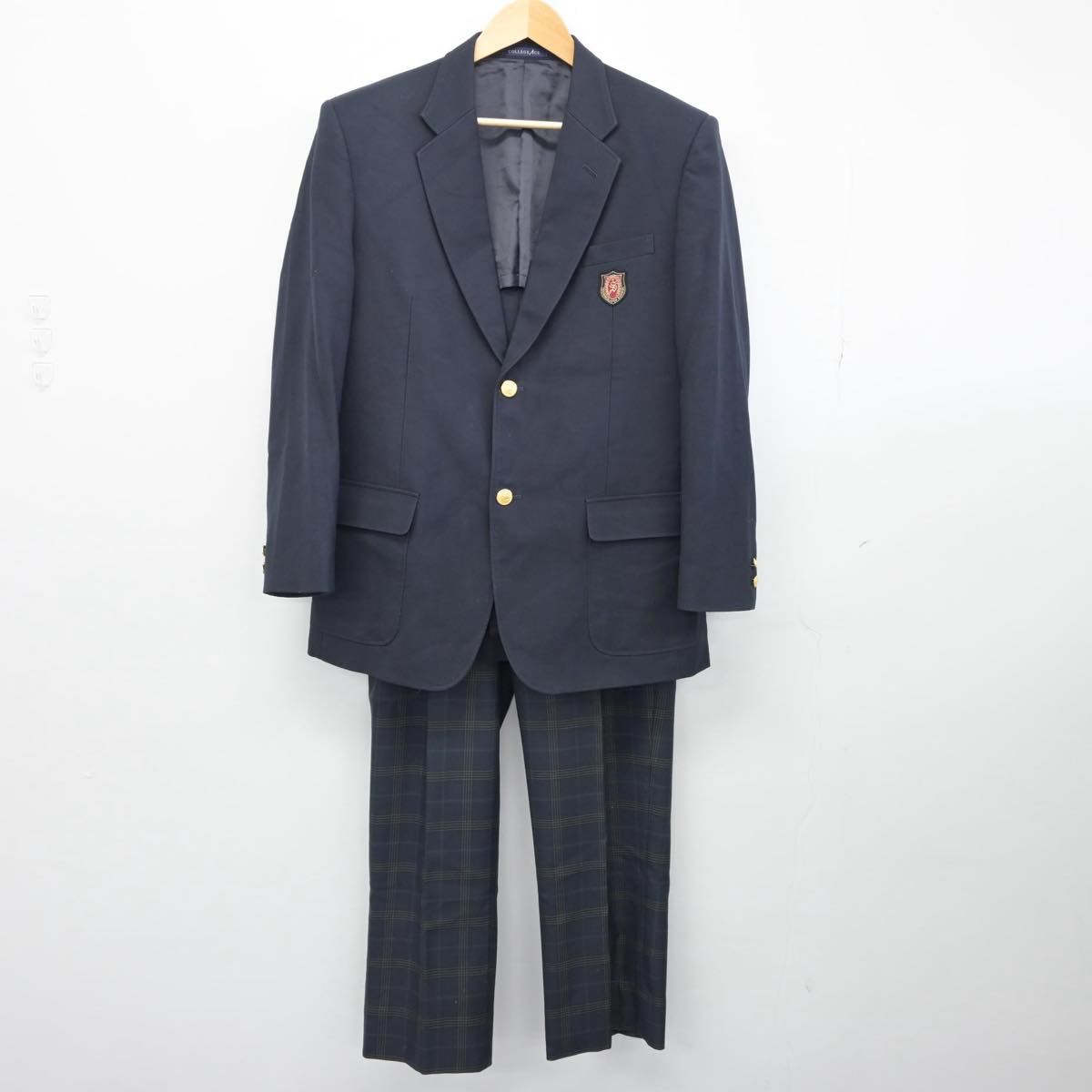 【中古】静岡県 島田工業高等学校 男子制服 3点（ブレザー・ズボン）sf028935