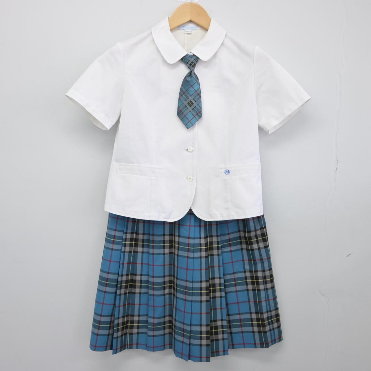 【中古】熊本県 熊本マリスト学園高等学校 女子制服 4点（シャツ・ニット・スカート）sf028948