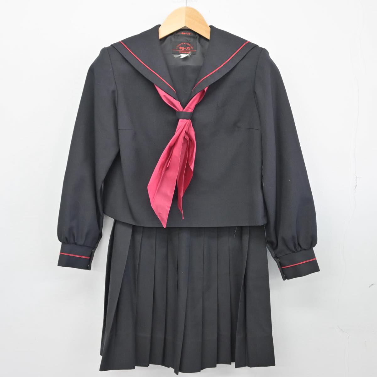 【中古】広島県 高陽中学校 女子制服 3点（セーラー服・スカート）sf028985