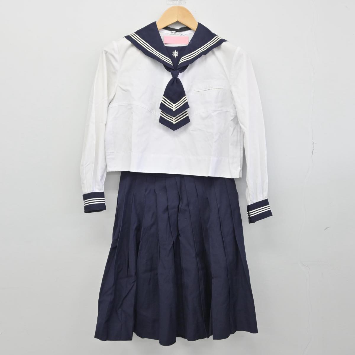 【中古】神奈川県 湘南白百合学園 女子制服 4点（セーラー服・セーラー服・ジャンパースカート）sf029012