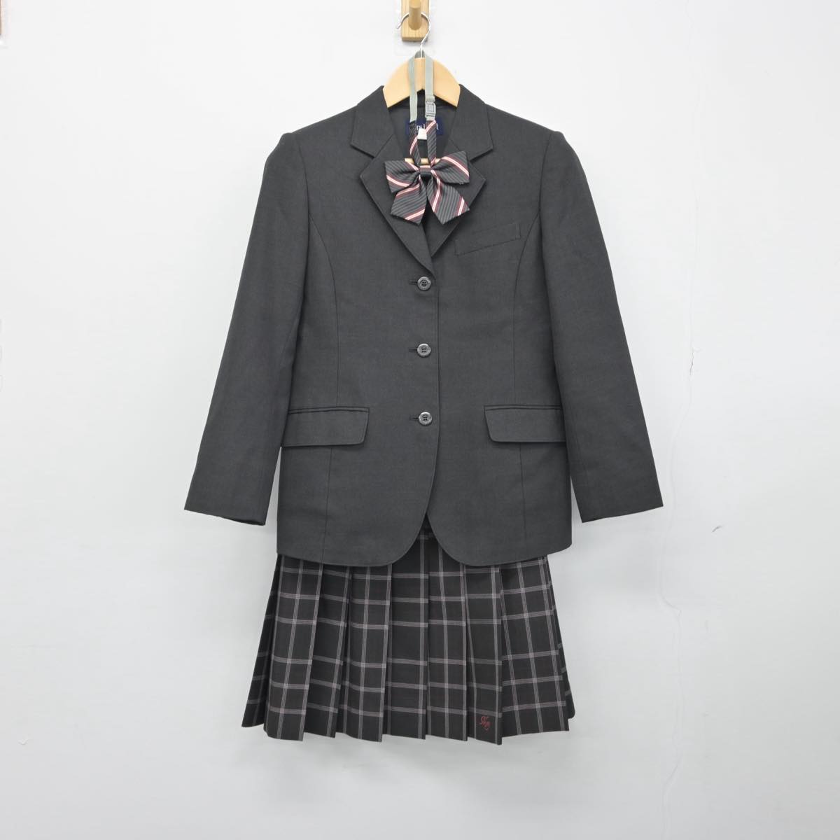 【中古】千葉県 流山おおたかの森高等学校 女子制服 3点（ブレザー・スカート）sf029042