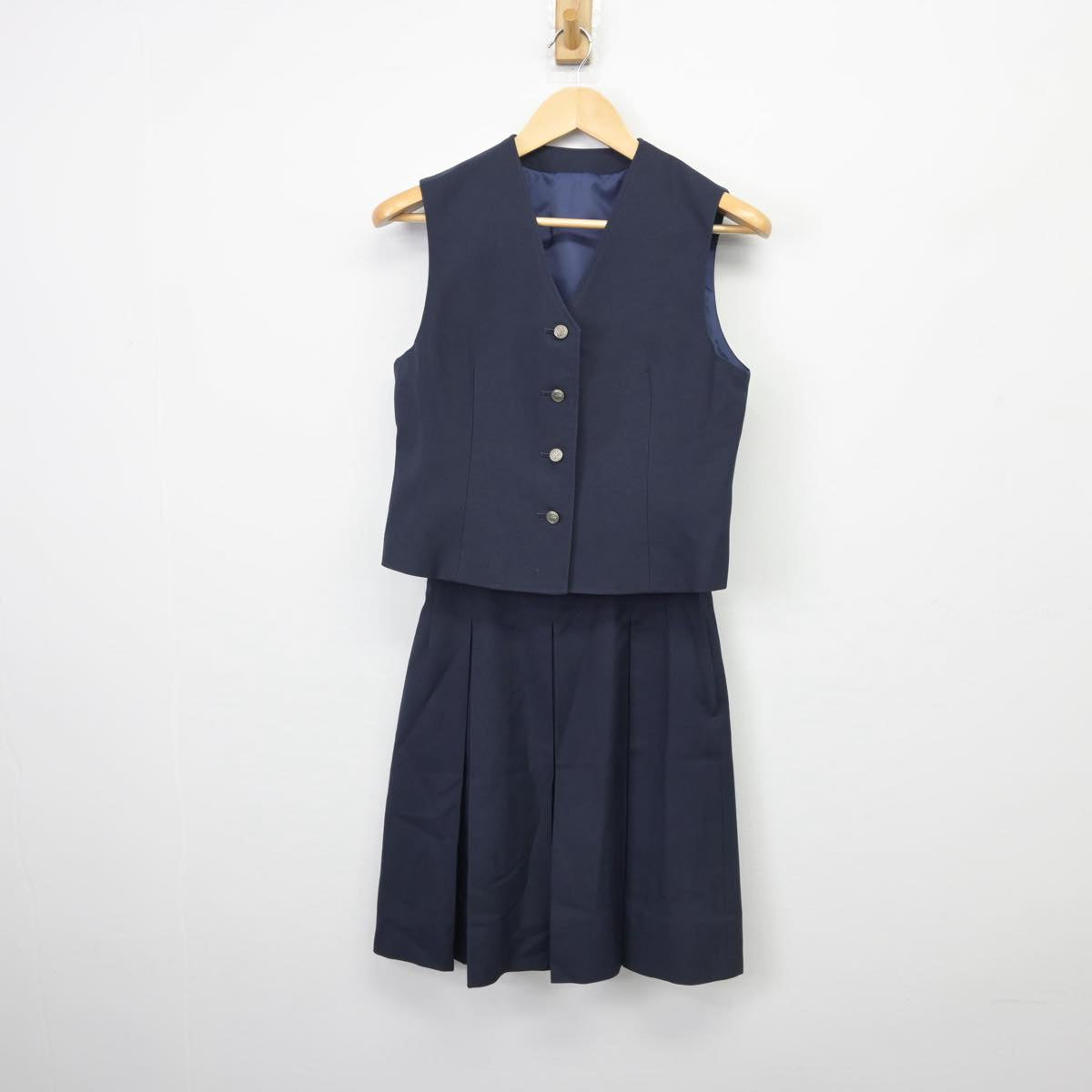 【中古】神奈川県 横浜市立新羽中学校 女子制服 3点（ブレザー・ベスト・スカート）sf029078