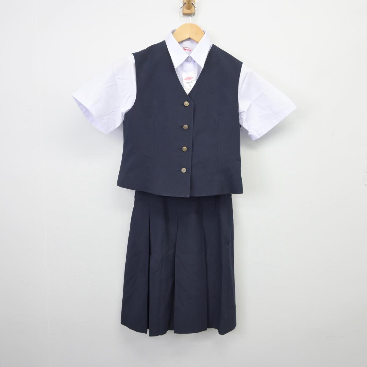 【中古】神奈川県 横浜市立新羽中学校 女子制服 3点（シャツ・ベスト・スカート）sf029081