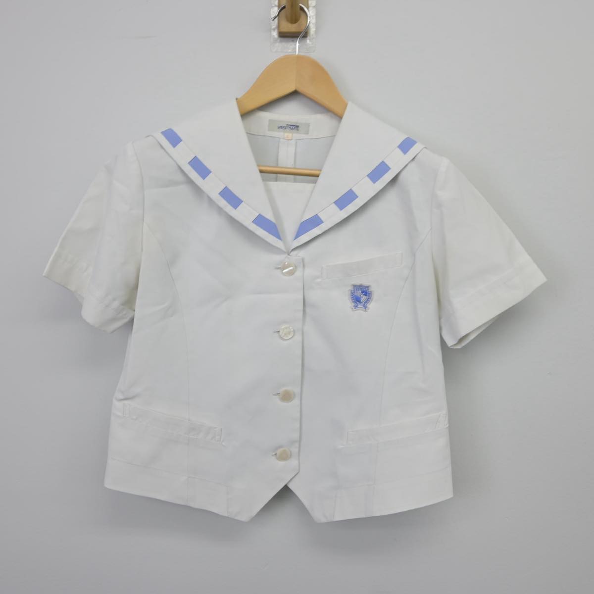 【中古】長崎県 鶴鳴学園長崎女子高等学校 女子制服 2点（セーラー服・スカート）sf029090