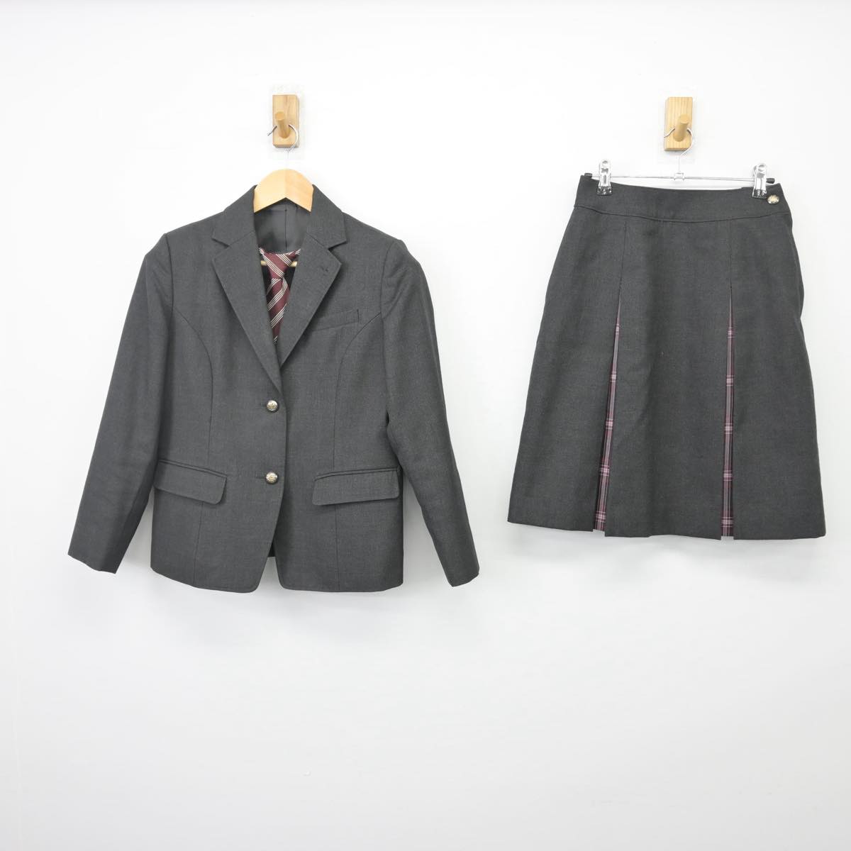 【中古】埼玉県 昌平高等学校 女子制服 3点（ブレザー・スカート）sf029099