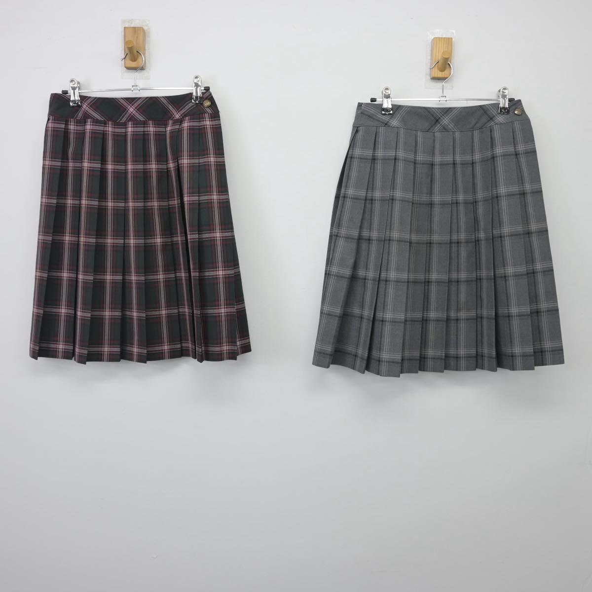 【中古】埼玉県 昌平高等学校 女子制服 2点（スカート）sf029100