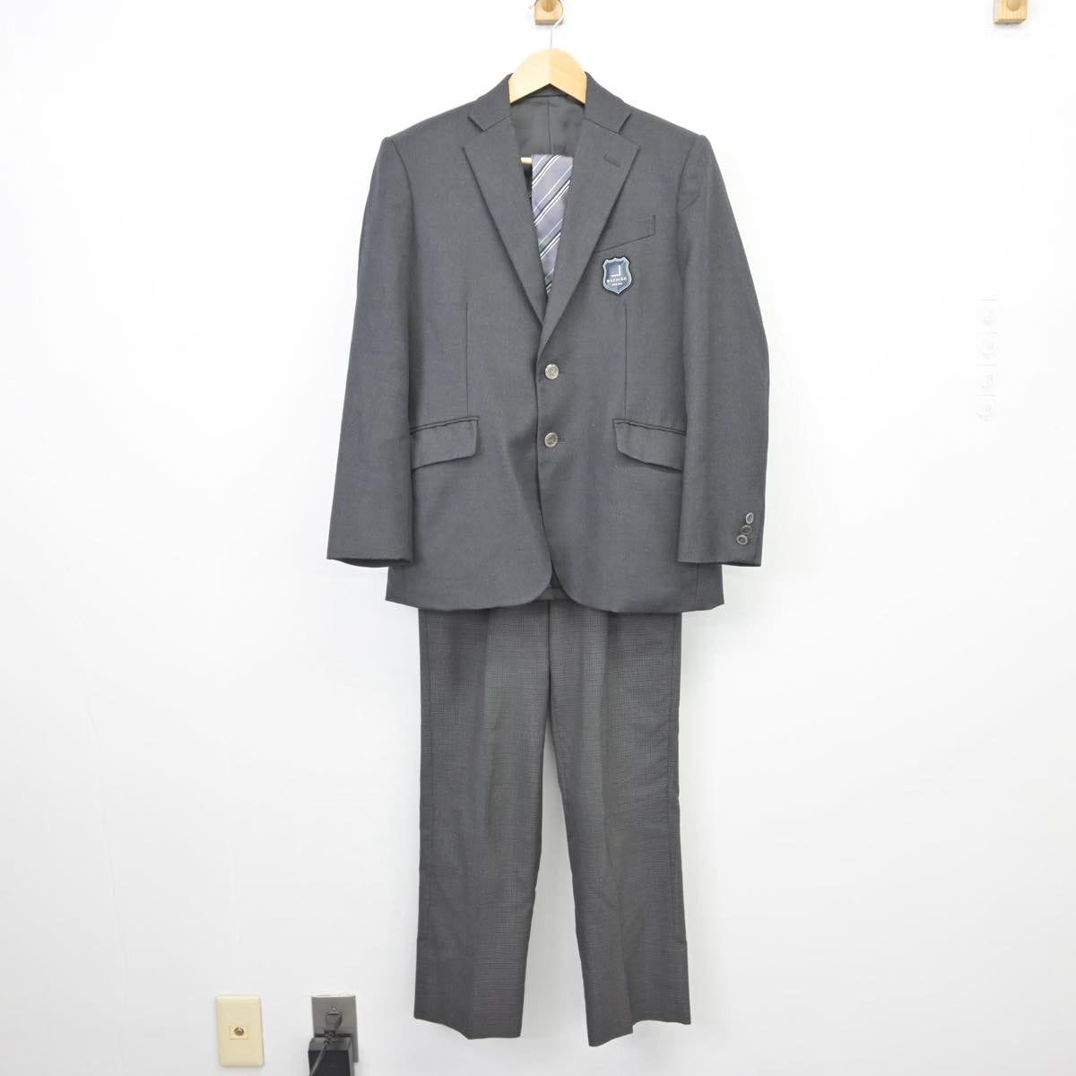 【中古】東京都 東京都立町田総合高等学校 男子制服 3点（ブレザー・ズボン）sf029113