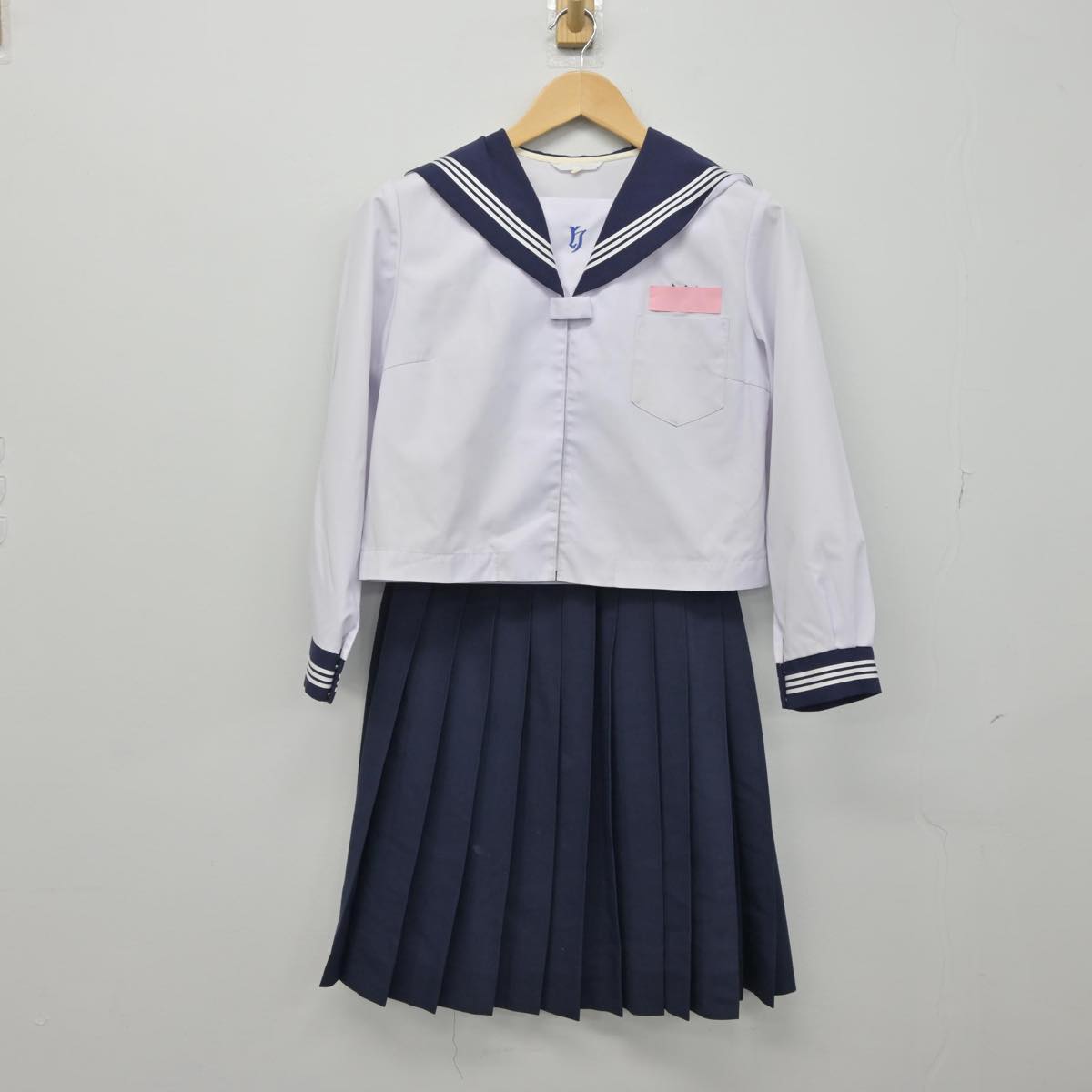 【中古】宮崎県 国富町本庄中学校 女子制服 3点（セーラー服・シャツ・スカート）sf029172