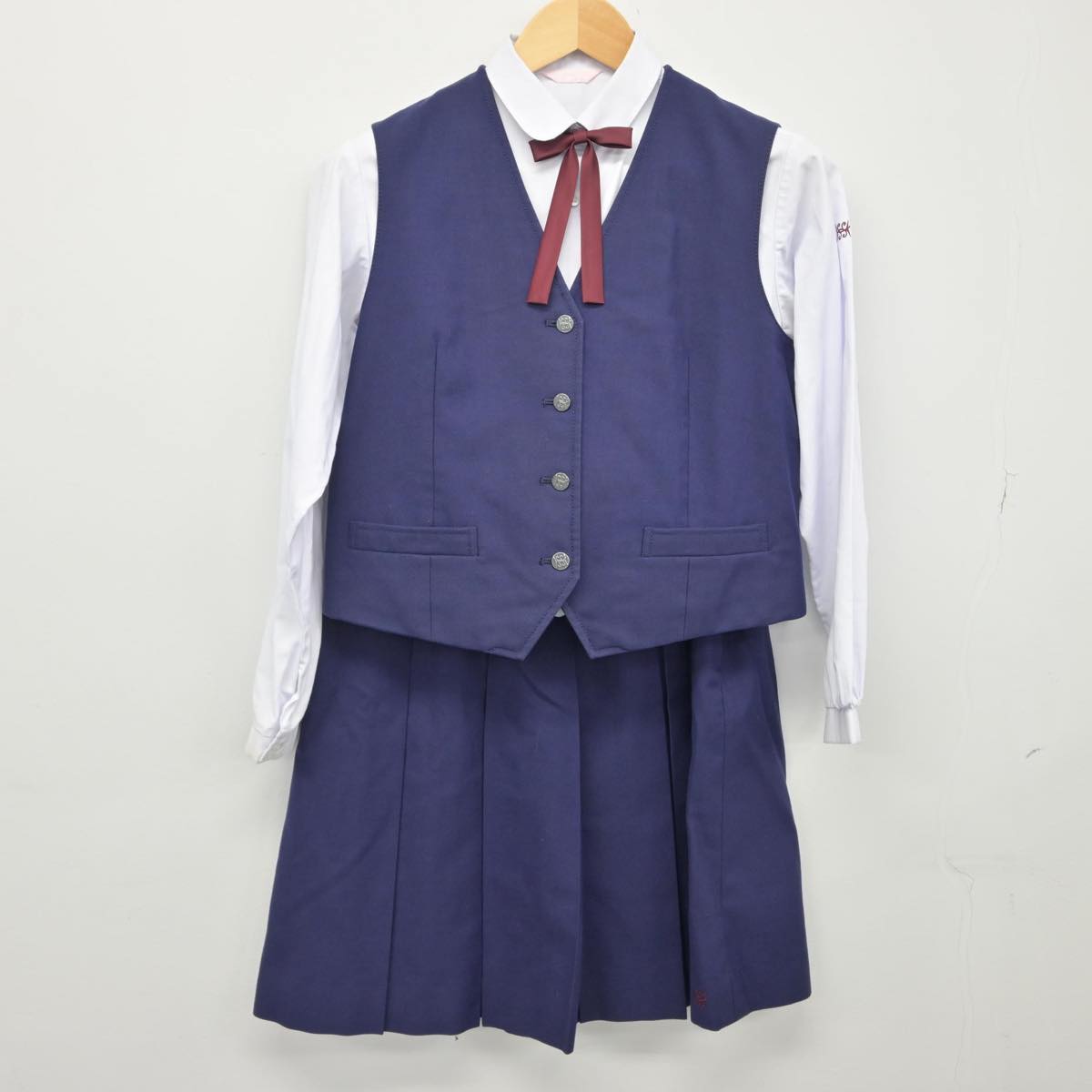 【中古】愛知県 瀬戸高等学校 女子制服 5点（ブレザー・シャツ・ベスト・スカート）sf029201