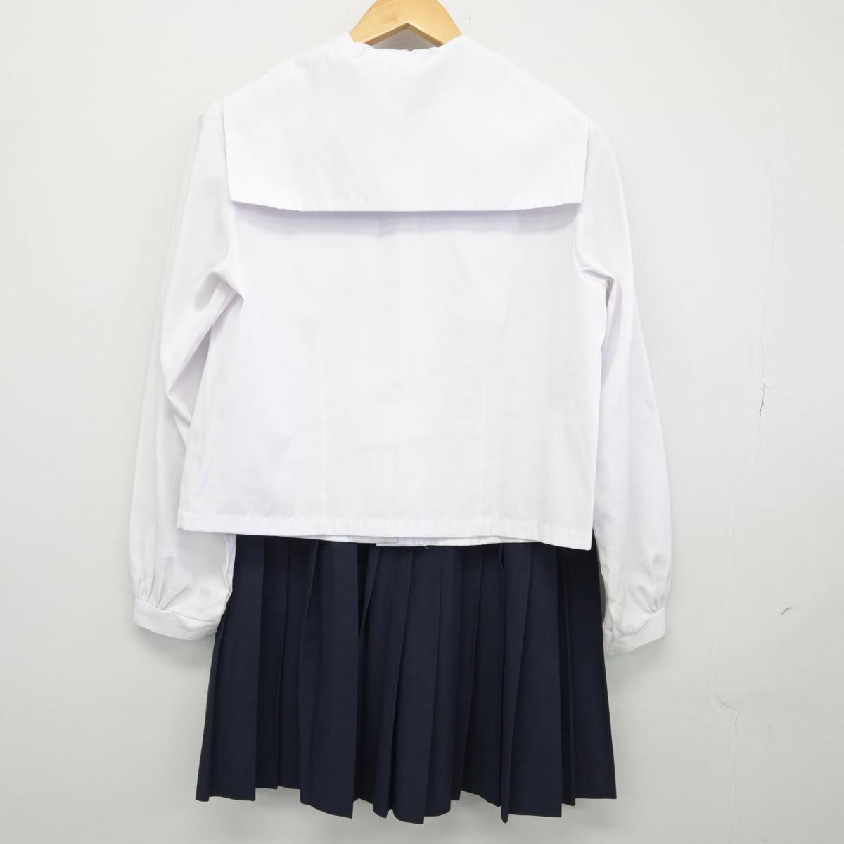 【中古】徳島県 城北高等学校 女子制服 3点（セーラー服・スカート）sf029268