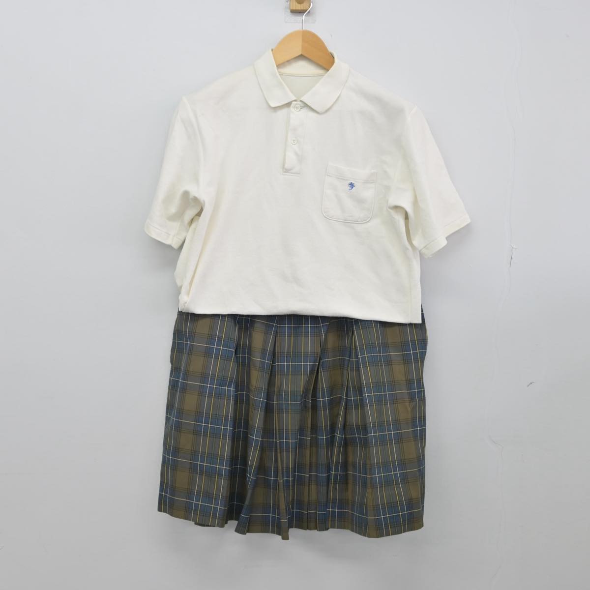 【中古】静岡県 吉原工業高等学校 女子制服 2点（シャツ・スカート）sf029297