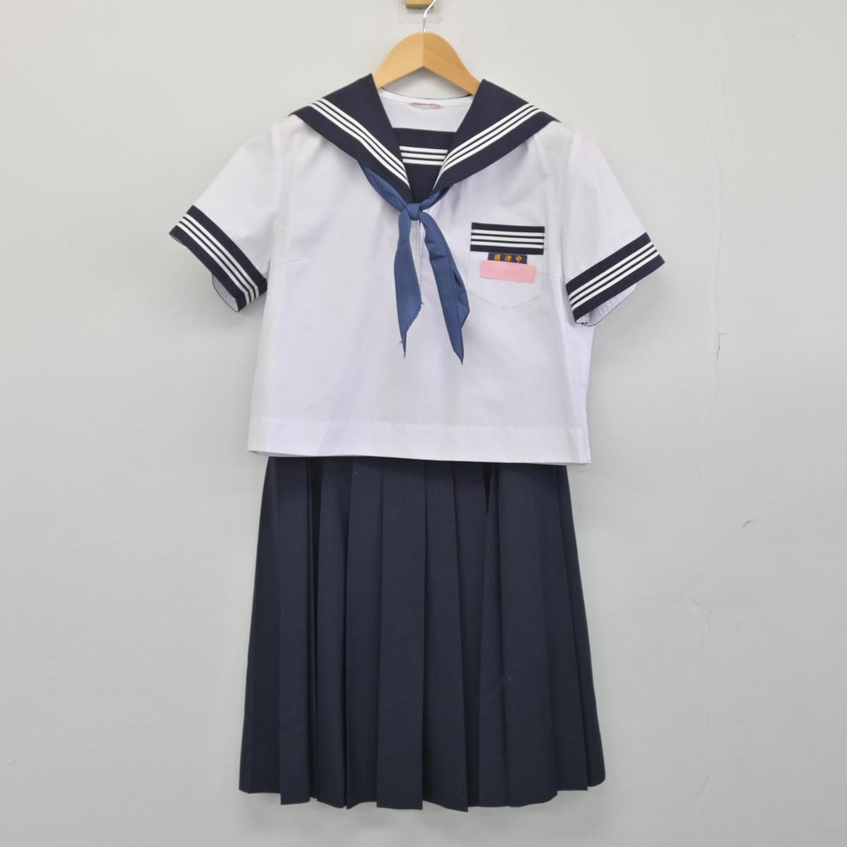 【中古】静岡県 須津中学校 女子制服 3点（セーラー服・スカート）sf029301