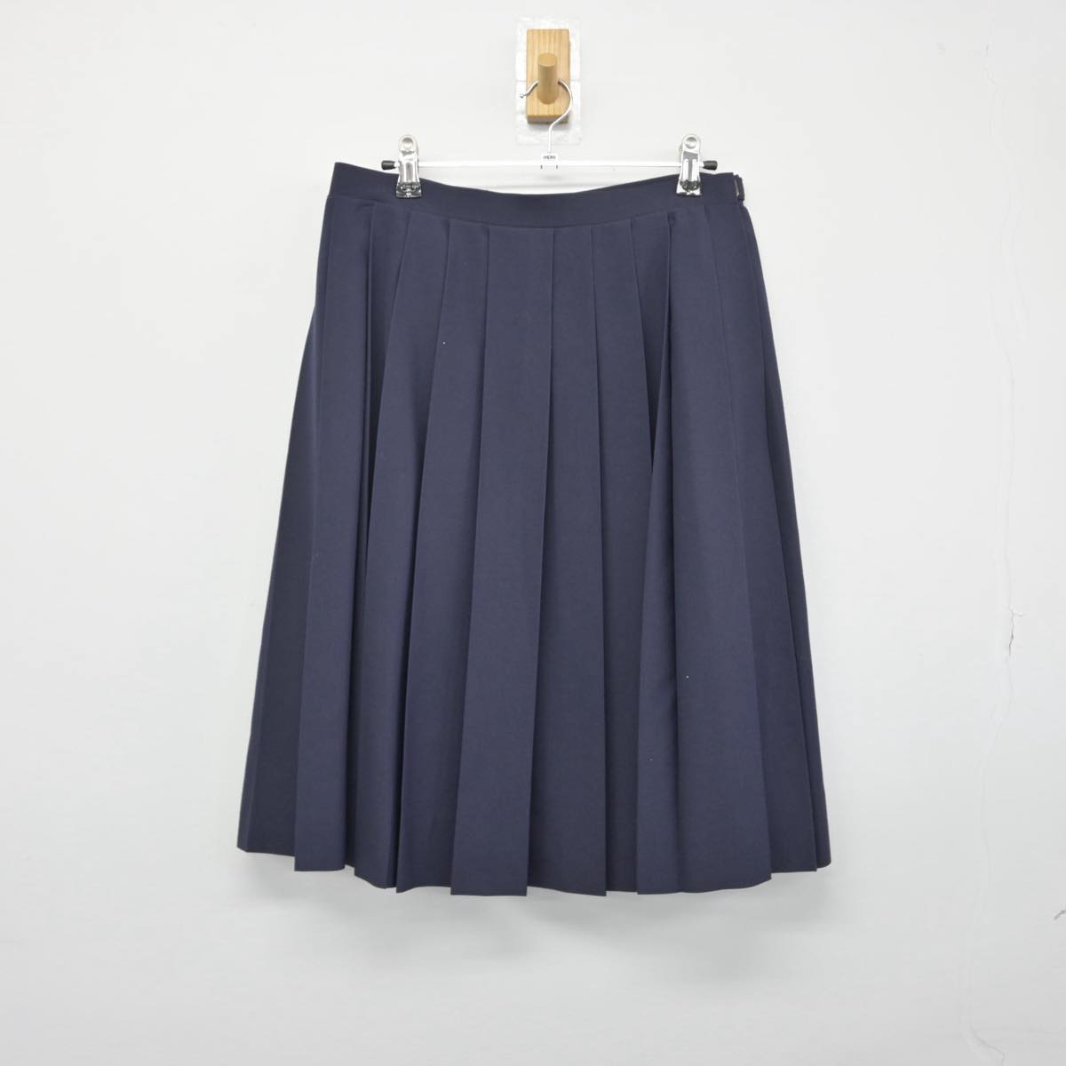 【中古】静岡県 須津中学校 女子制服 3点（セーラー服・スカート）sf029301