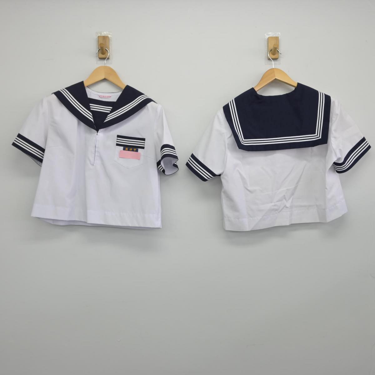 【中古】静岡県 須津中学校 女子制服 2点（セーラー服・セーラー服）sf029302