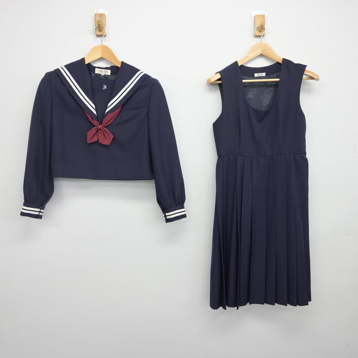 【中古】熊本県 二岡中学校 女子制服 4点（セーラー服・シャツ・ジャンパースカート）sf029376