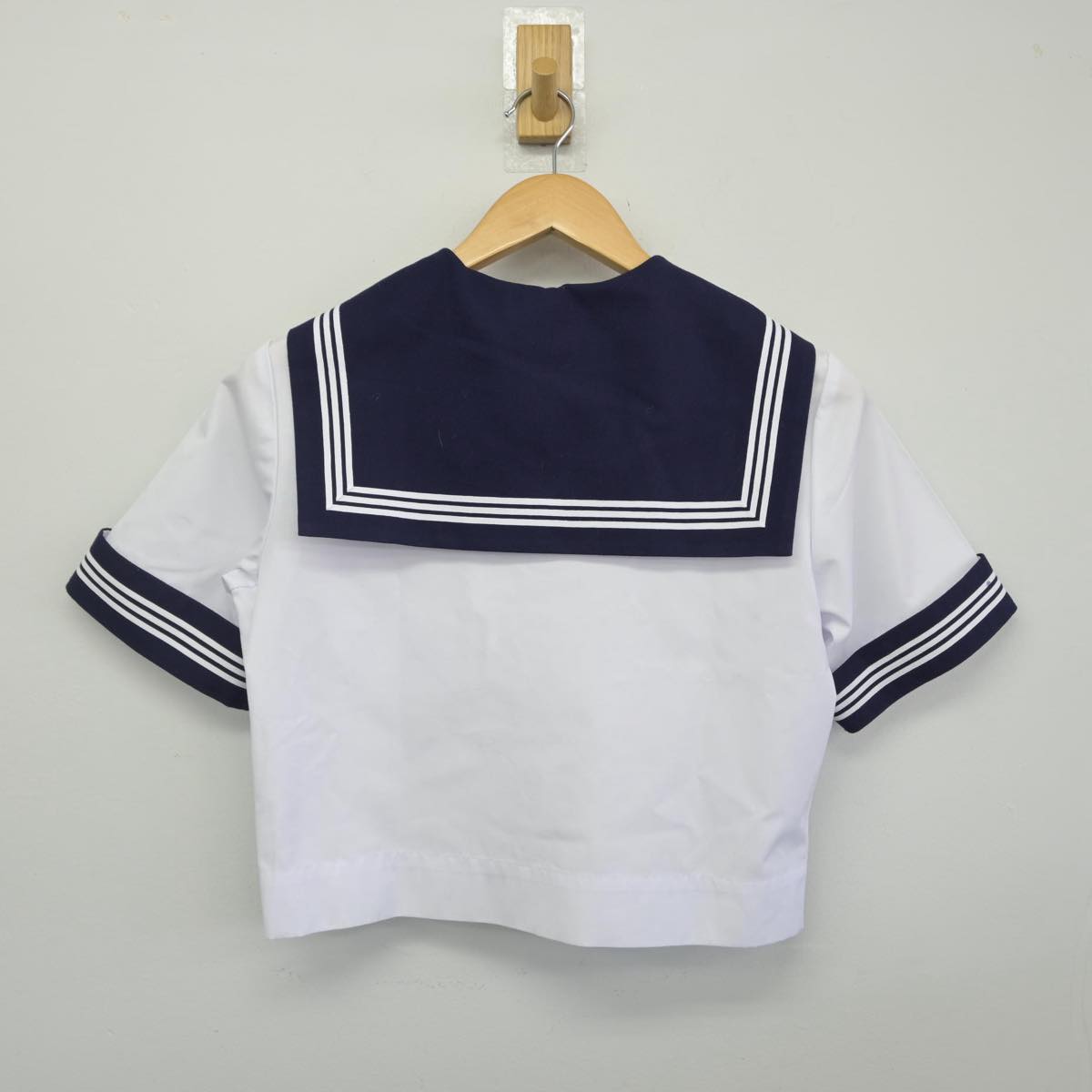 【中古】東京都 深川第六中学校 女子制服 1点（セーラー服）sf029420