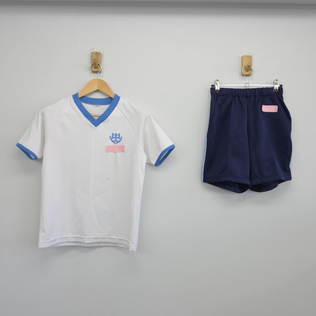 【中古】東京都 深川第六中学校 女子制服 2点（体操服 上・体操服 下）sf029421