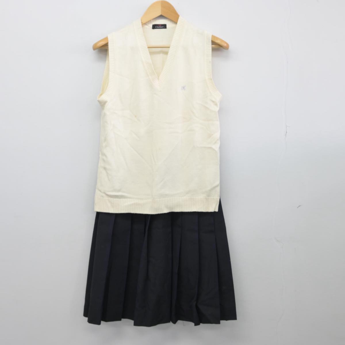 【中古】東京都 共立女子中学高等学校 女子制服 2点（ニットベスト・スカート）sf029451