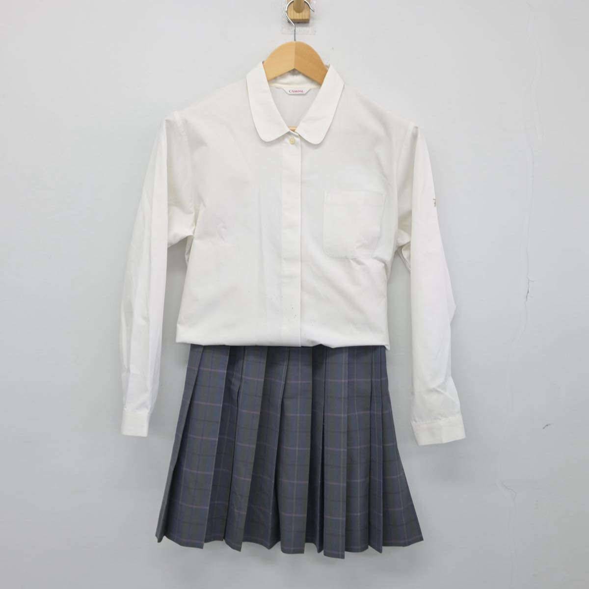 【中古】東京都 大東高等学校 女子制服 2点（シャツ・スカート）sf029509