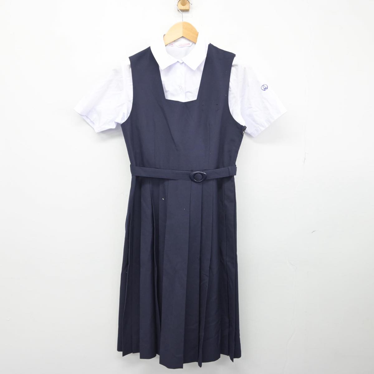 【中古】埼玉県 春日部中学校 女子制服 3点（シャツ・シャツ・ジャンパースカート）sf029512