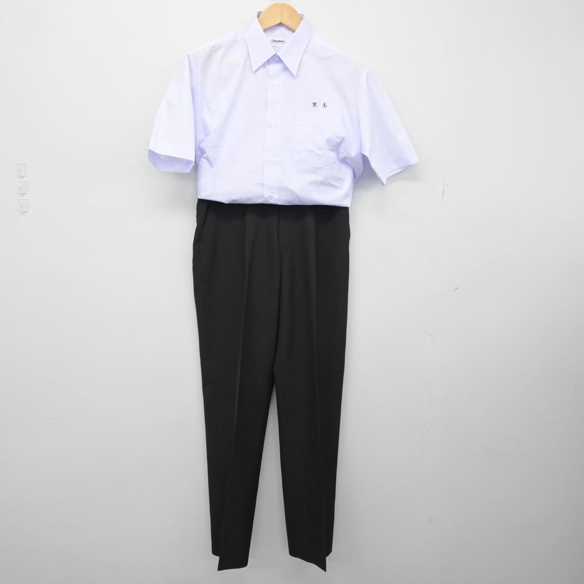 【中古】熊本県 熊本高等学校 男子制服 2点（シャツ・ズボン）sf029538