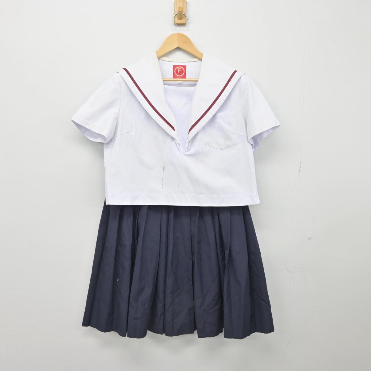 【中古】愛知県 治郎丸中学校 女子制服 3点（セーラー服・シャツ・スカート）sf029561