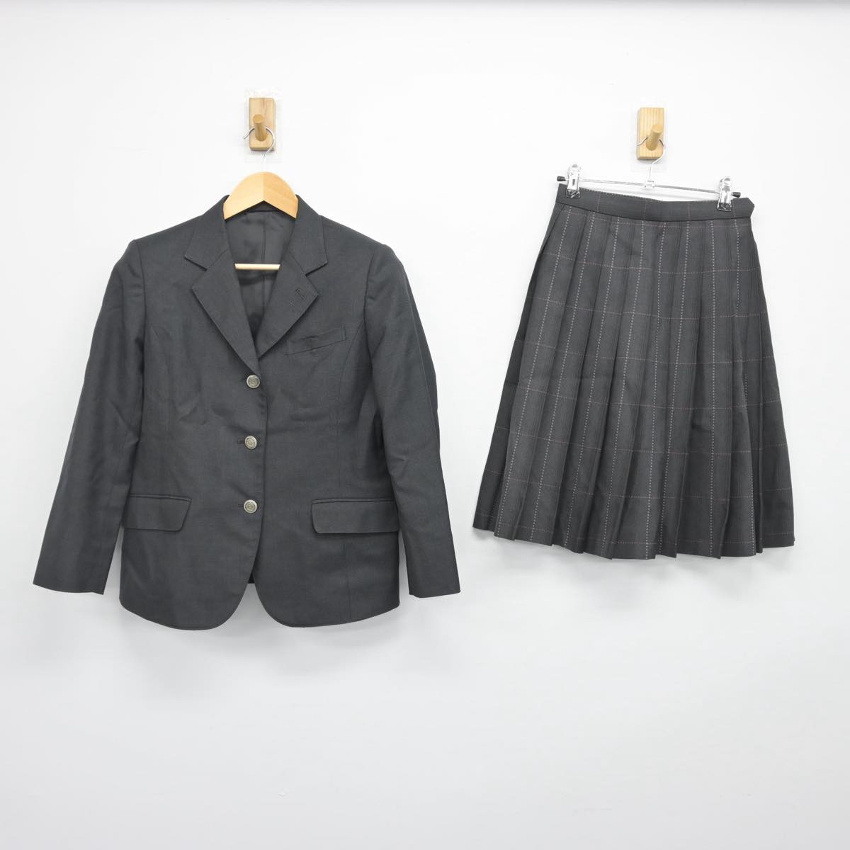 【中古】秋田県 松陽高等学校 女子制服 2点（ブレザー・スカート）sf029580