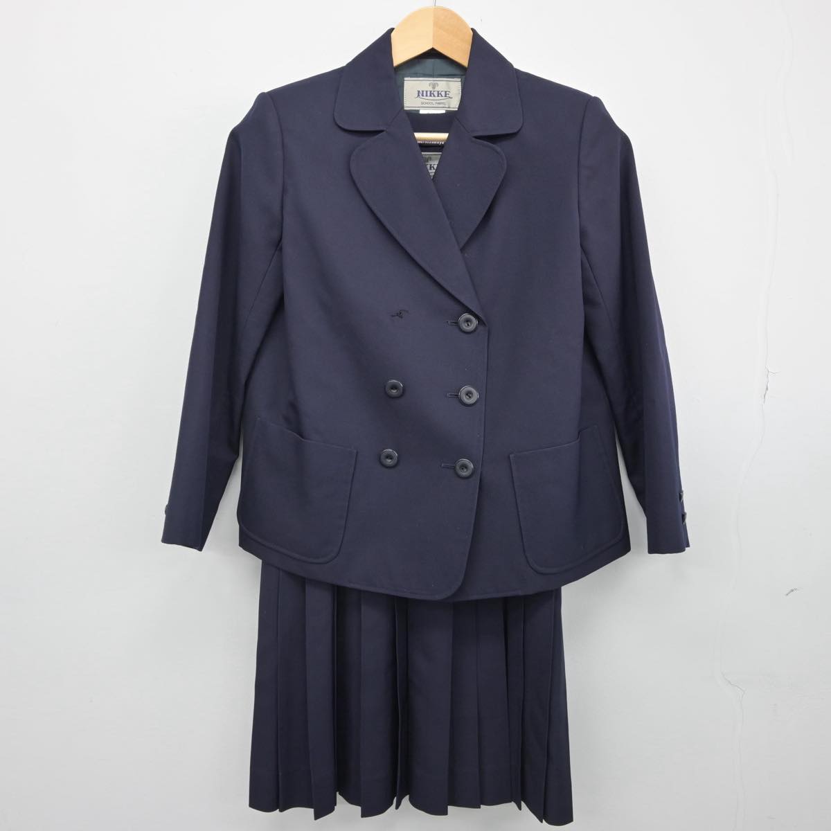 【中古】愛知県 椙山中学校 女子制服 2点（ブレザー・ジャンパースカート）sf029640