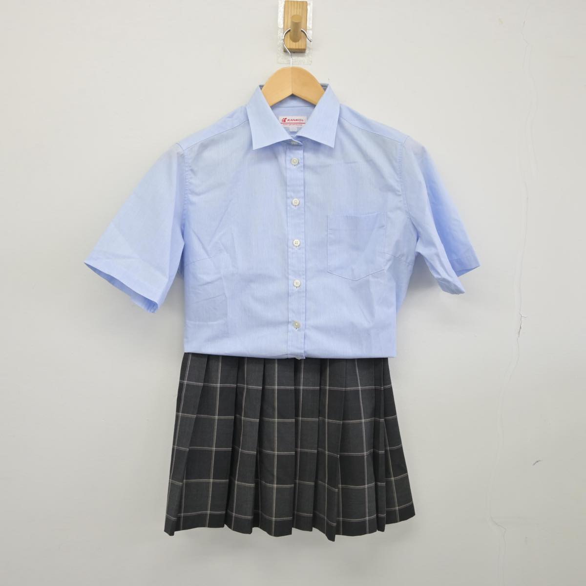 【中古】神奈川県 座間総合高等学校 女子制服 2点（シャツ・スカート）sf029678